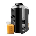 Black-Decker-JE2200-400-Watt-Fruit-and-Vegetable-Juice-Extractor-with-Custom-Juice-Cup[1]